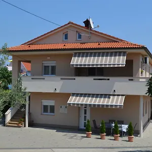 Appartamento Apartman Silvija, Vrh (Krk)